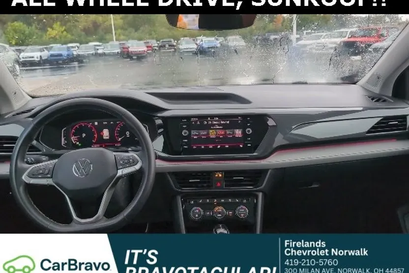 2023 Volkswagen Taos SEL photo 1