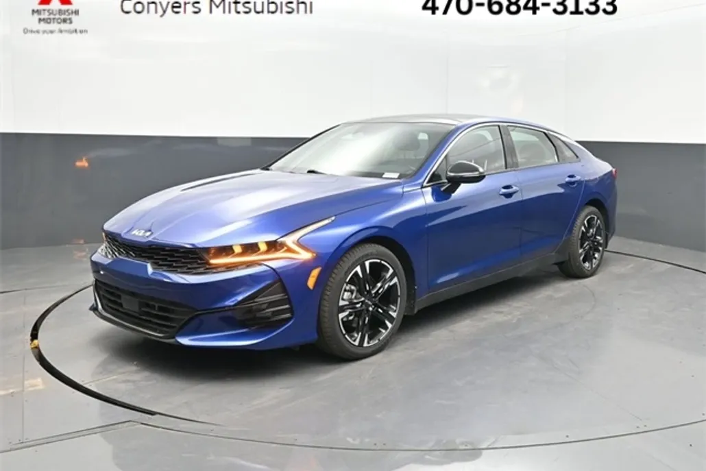 2024 Kia K5 GT-Line photo 1