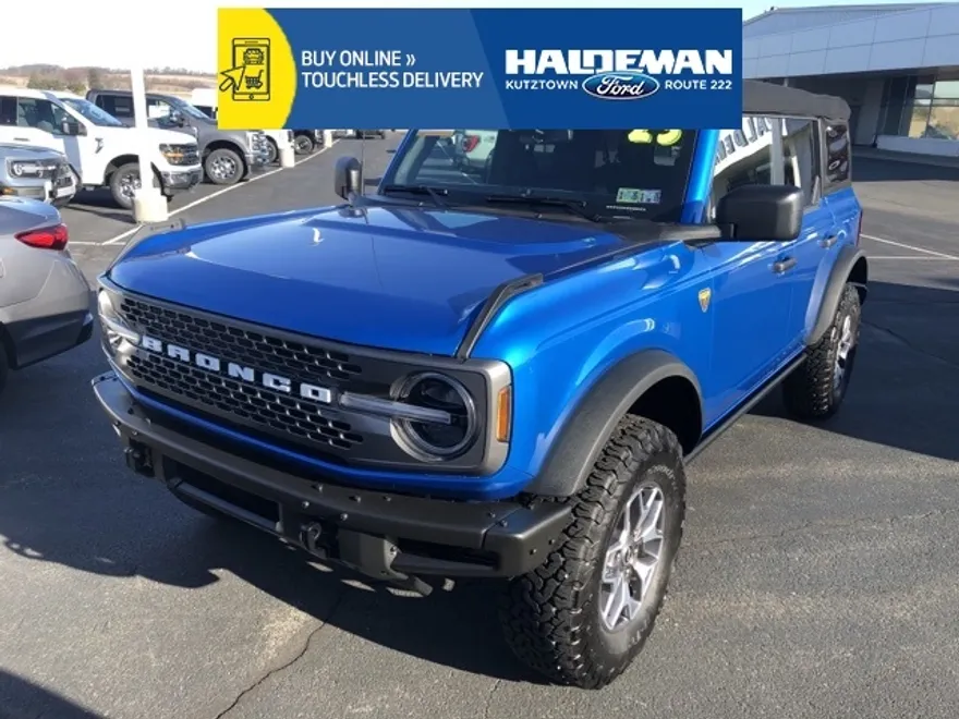 2023 Ford Bronco Badlands photo 1