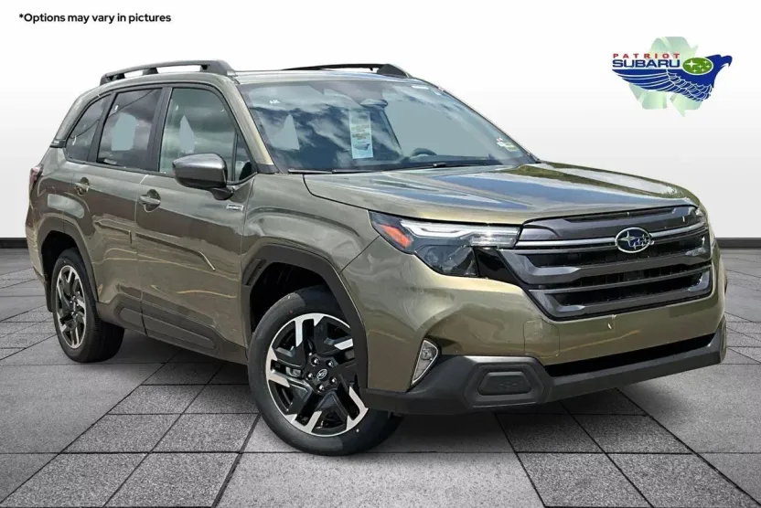 2025 Subaru Forester Premium photo 1