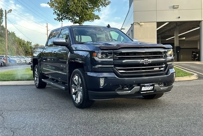 2018 Chevrolet Silverado 1500 LTZ photo 1