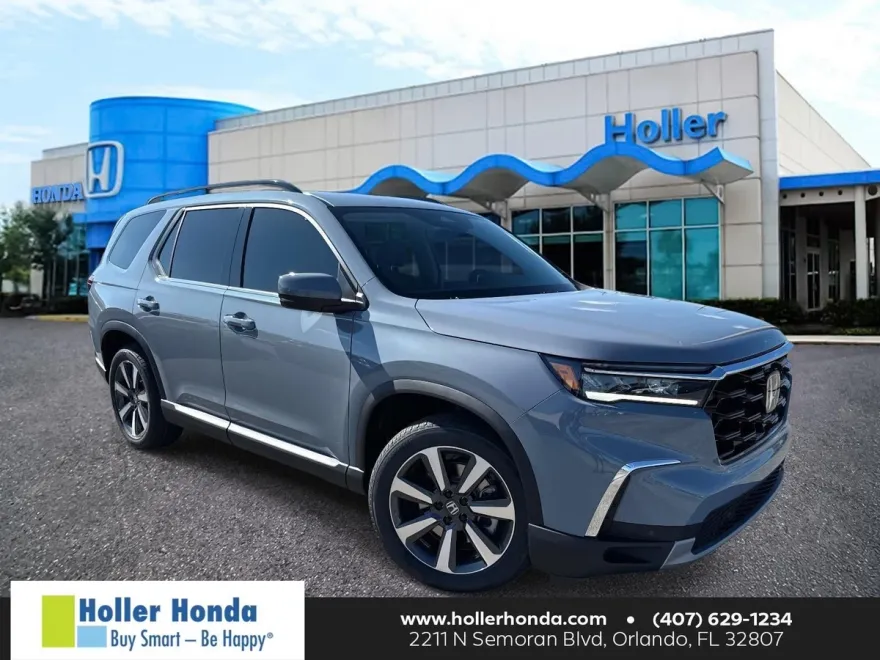 2025 Honda Pilot Touring photo 1