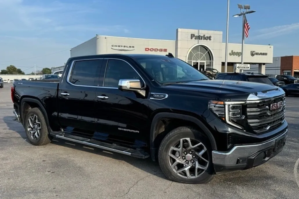 2022 Gmc Sierra 1500 SLT photo 1