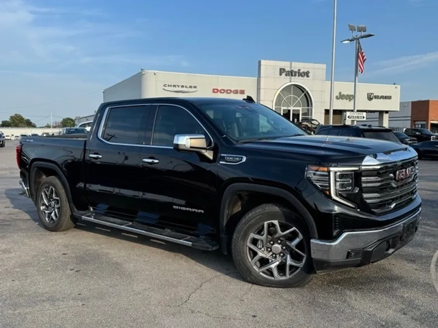 2022 Gmc Sierra 1500 SLT photo 1