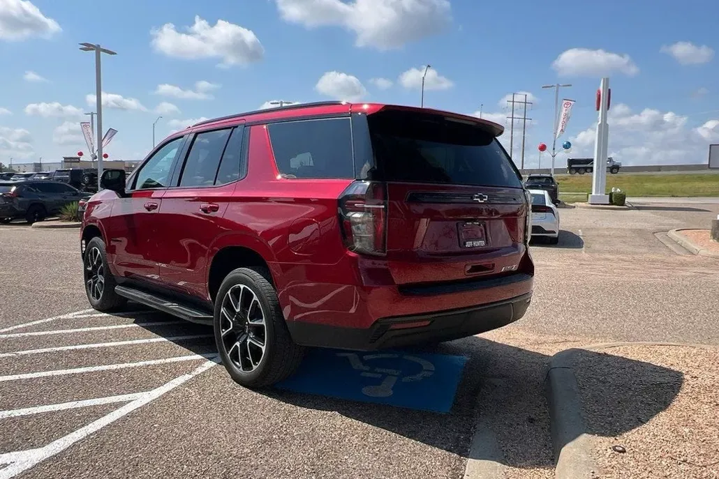 2024 Chevrolet Tahoe RST photo 1