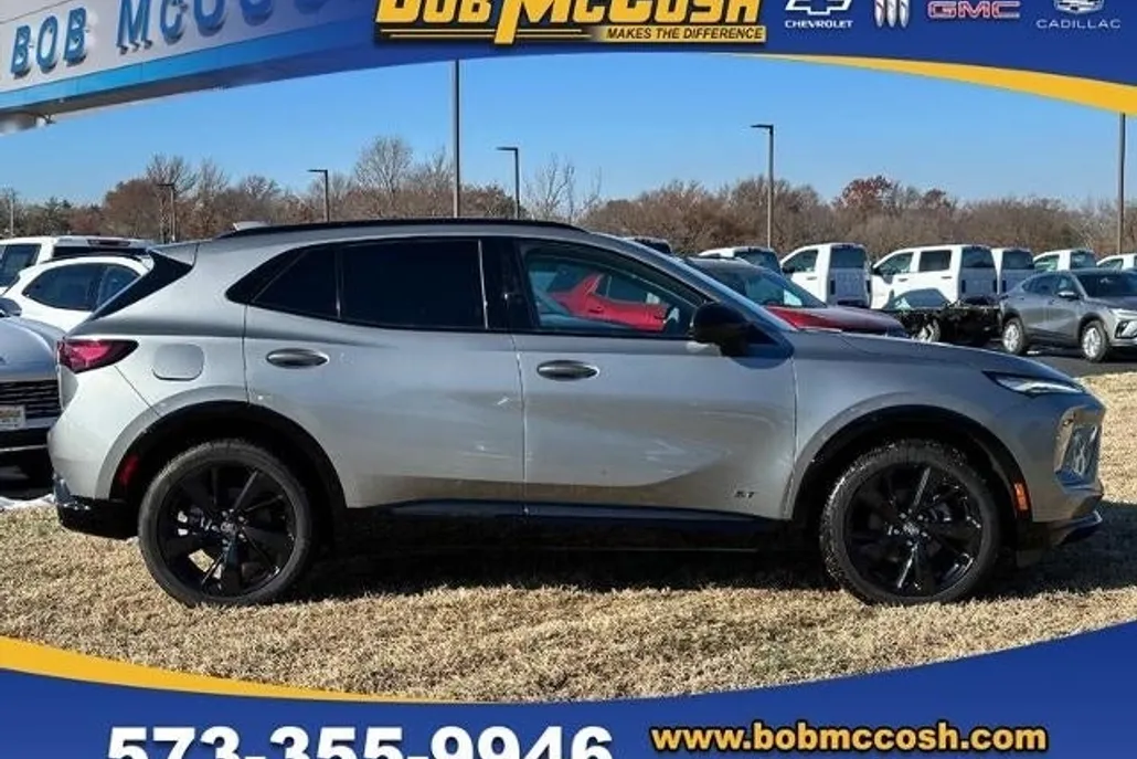 2025 Buick Envision Sport Touring photo 1