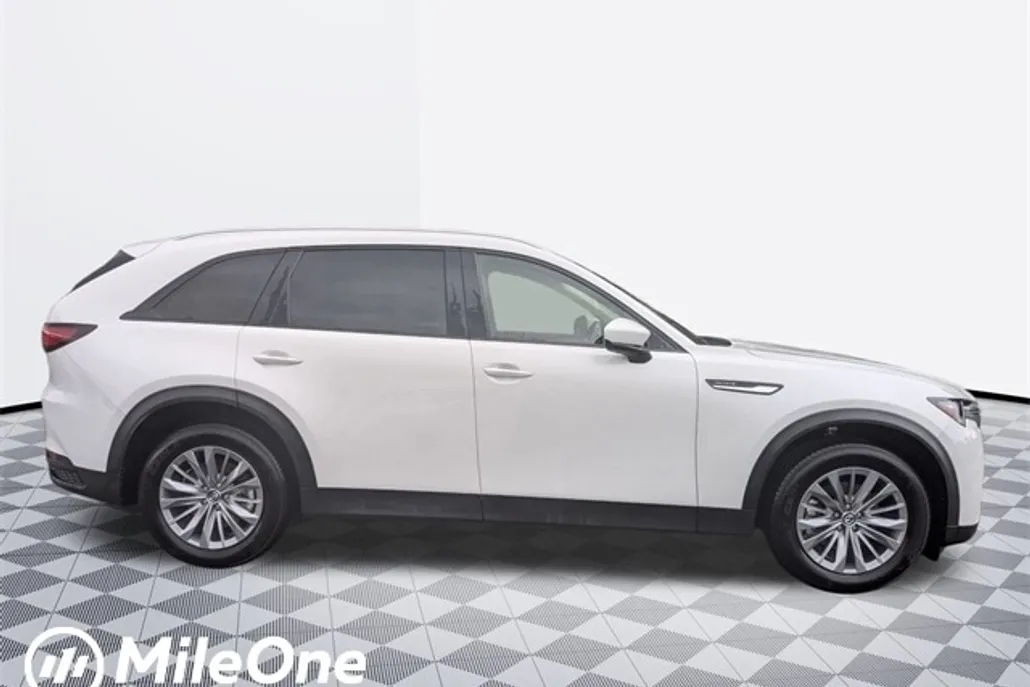 2025 Mazda CX-90 3.3 Turbo Preferred photo 1