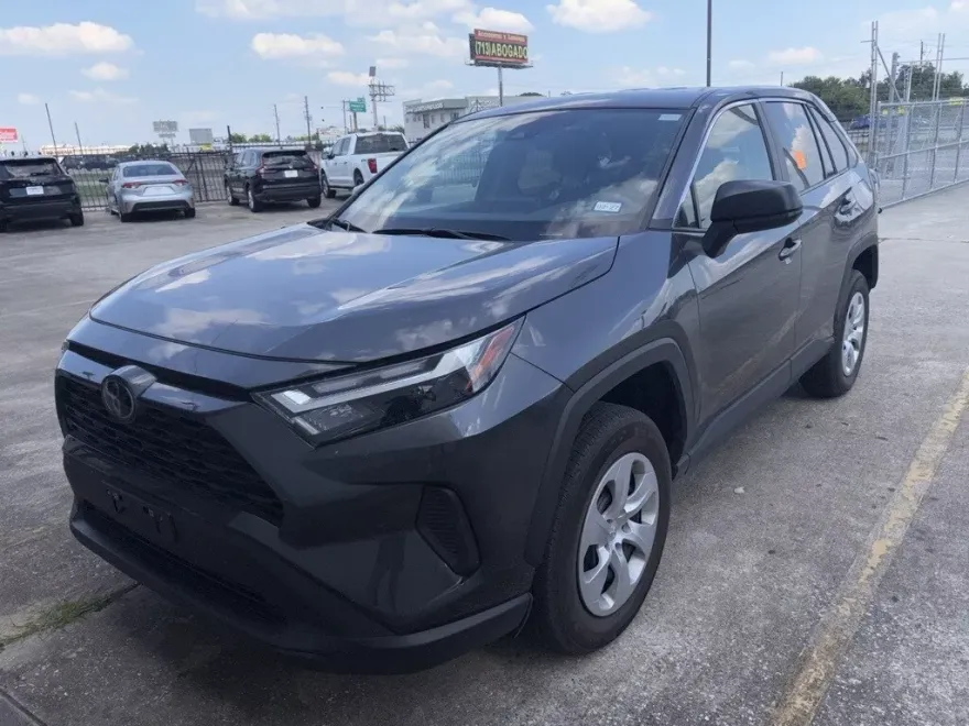 2025 Toyota RAV4 LE photo 1