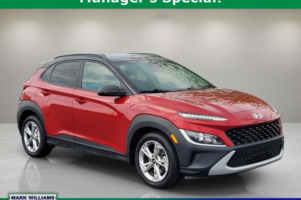 2022 Hyundai Kona SEL photo 1