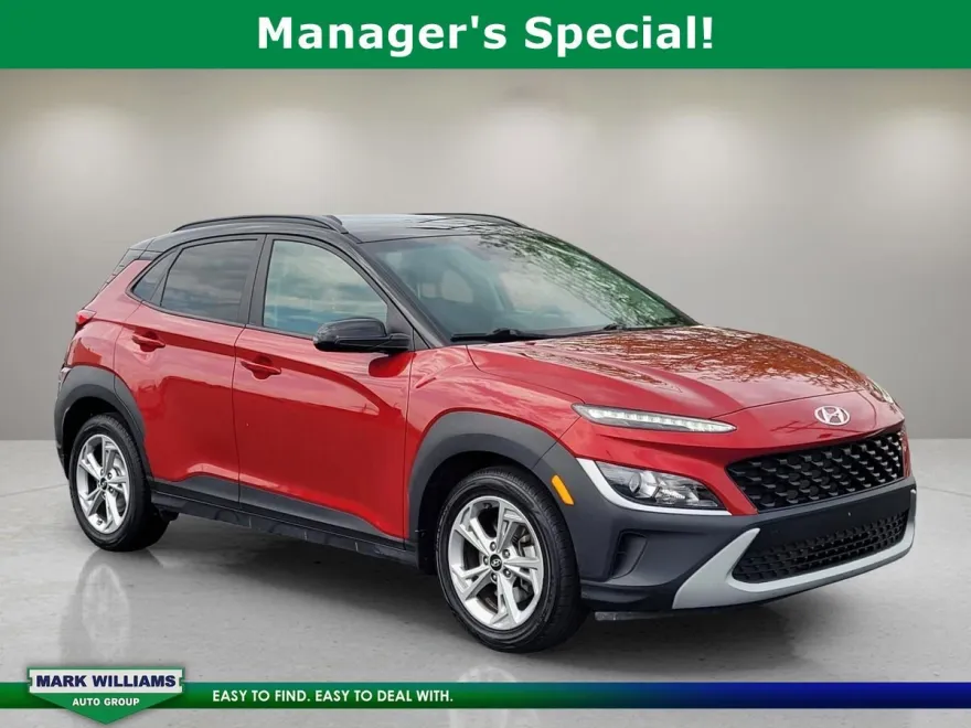 2022 Hyundai Kona SEL photo 1