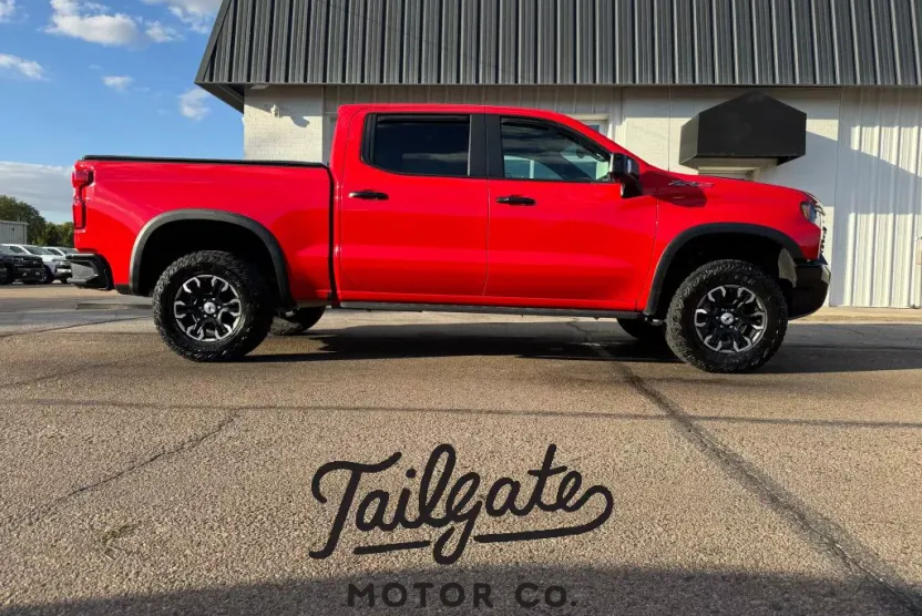 2023 Chevrolet Silverado 1500 ZR2 photo 1