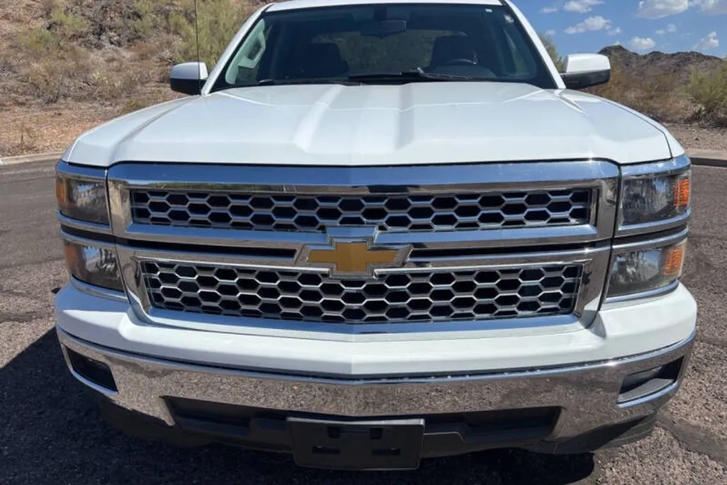 2015 Chevrolet Silverado 1500 LT photo 1