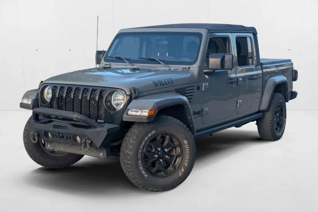 2021 Jeep Gladiator Willys Sport photo 1