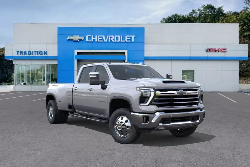 2025 Chevrolet Silverado 3500HD LTZ photo 1