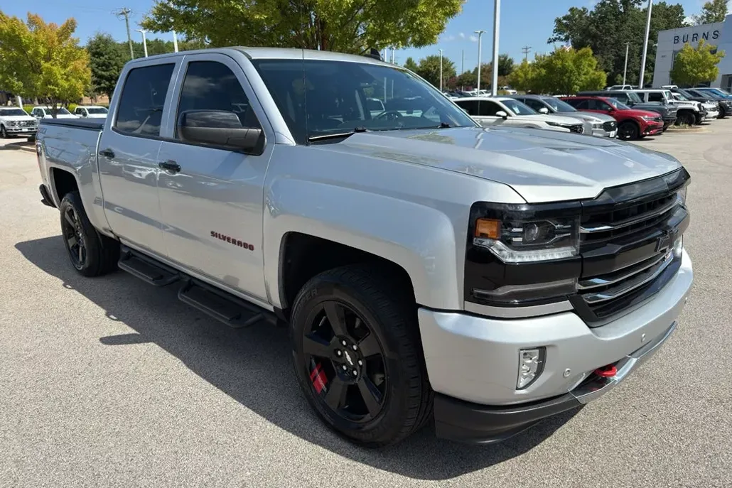 2018 Chevrolet Silverado LTZ photo 1