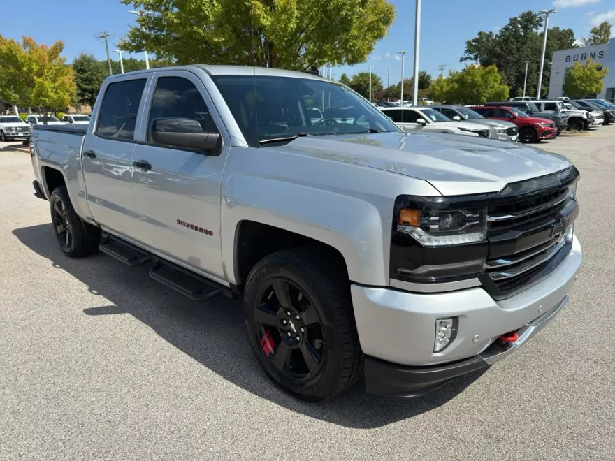 2018 Chevrolet Silverado LTZ photo 1