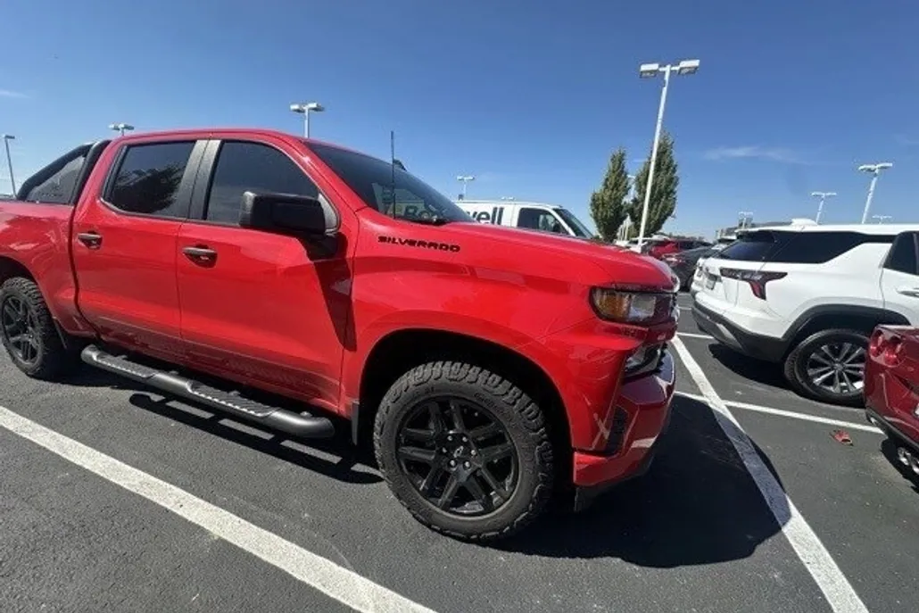 2020 Chevrolet Silverado 1500 Custom photo 1