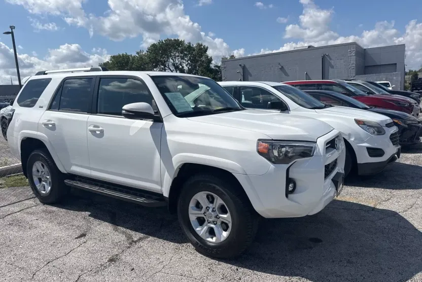 2022 Toyota 4Runner SR5 Premium photo 1