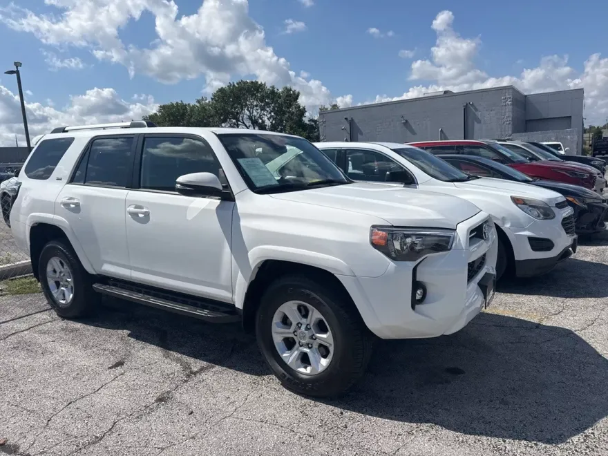 2022 Toyota 4Runner SR5 Premium photo 1