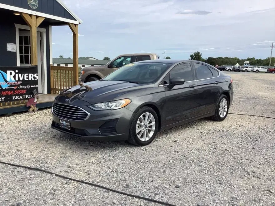 2019 Ford Fusion SE photo 1