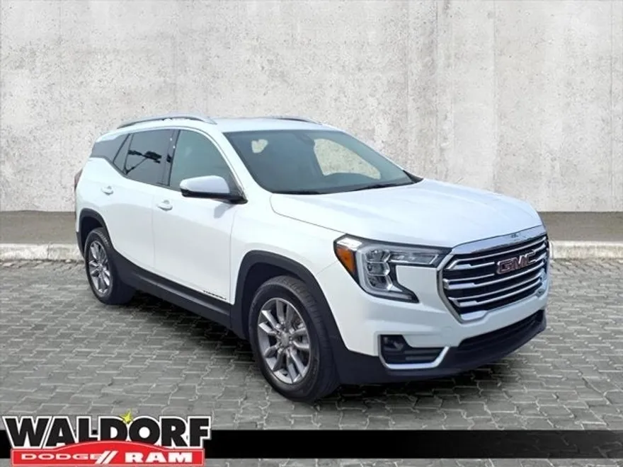 2024 Gmc Terrain SLT photo 1