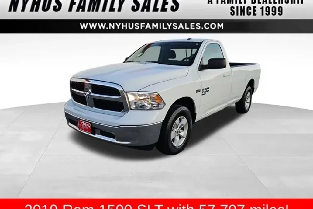 2019 Ram 1500 Classic SLT photo 1