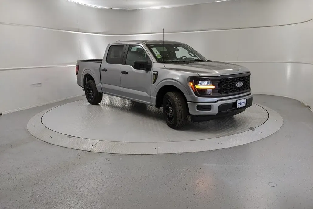2025 Ford F-150 STX photo 1