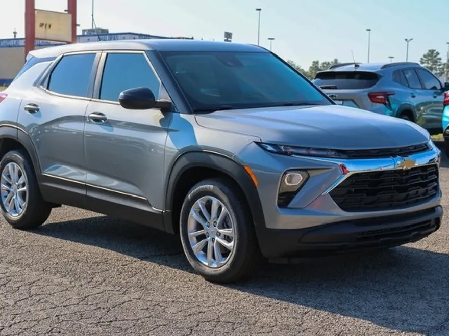 2026 Chevrolet Trailblazer LS photo 1