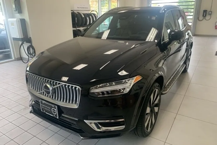 2023 Volvo XC90 Recharge Ultimate photo 1