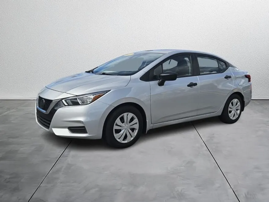 2021 Nissan Versa S photo 2