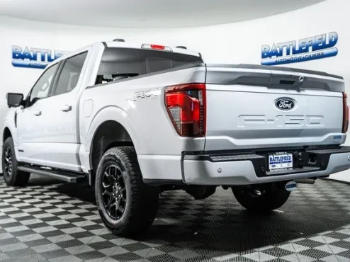 2025 Ford F-150 XLT photo 4