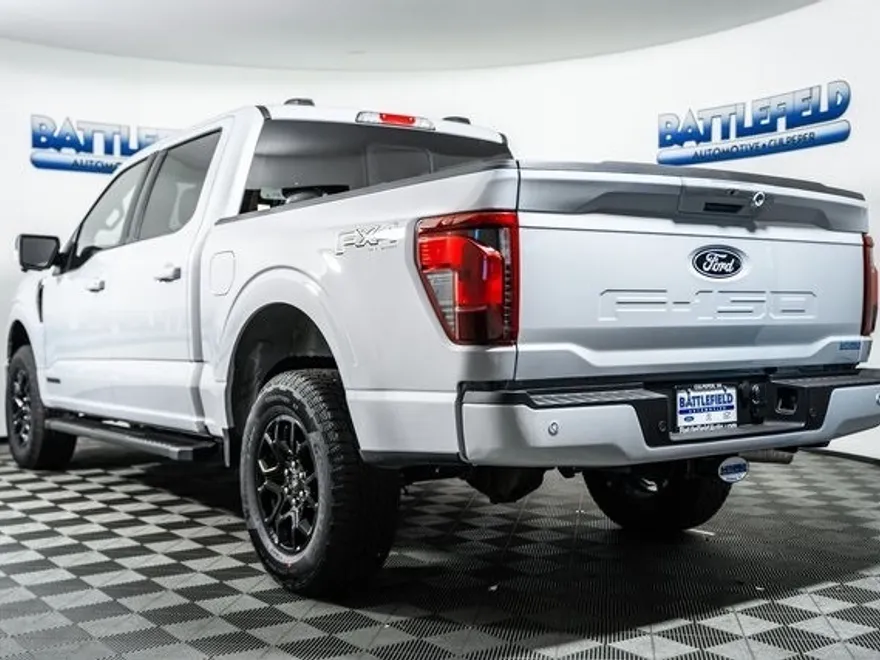2025 Ford F-150 XLT photo 4