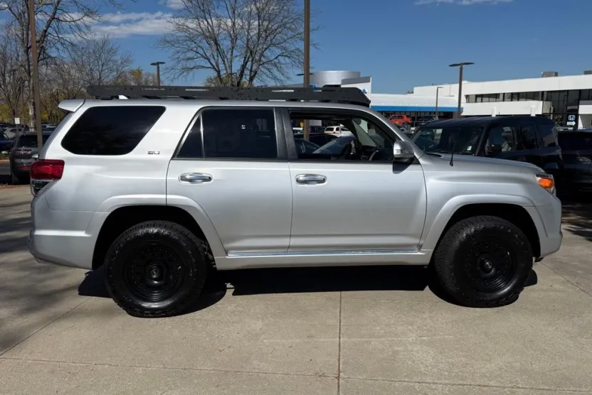 2012 Toyota 4Runner Limited photo 1