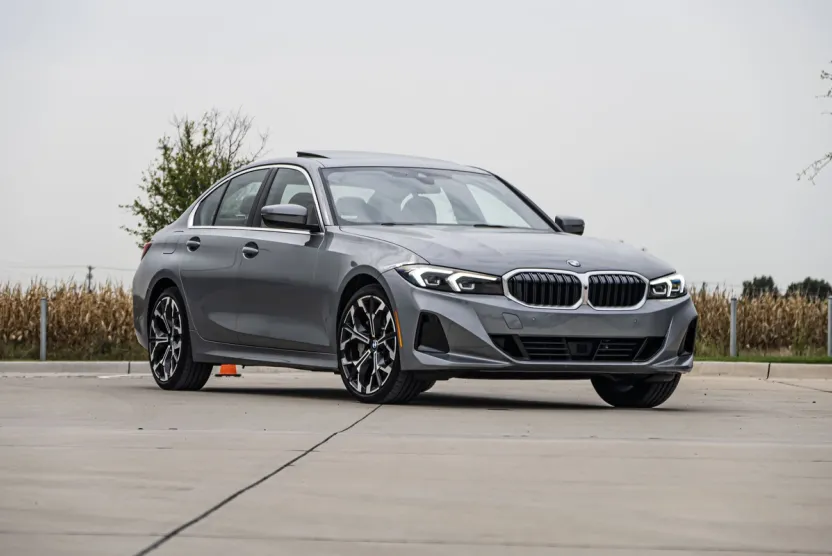 2025 Bmw 330i photo 1