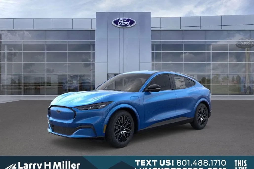 2025 Ford Mustang Mach-E Premium photo 1