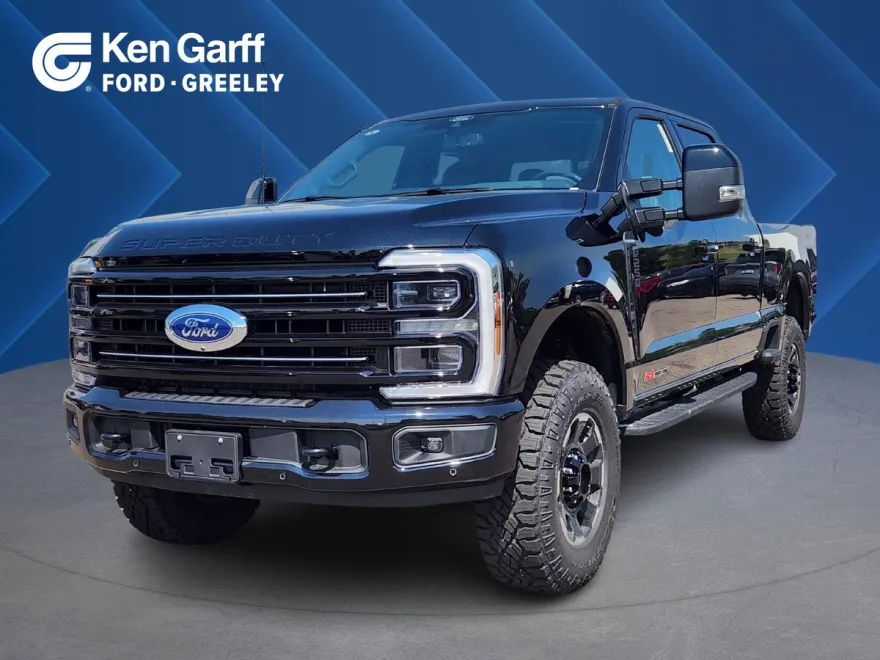 2025 Ford F-250 Platinum photo 1