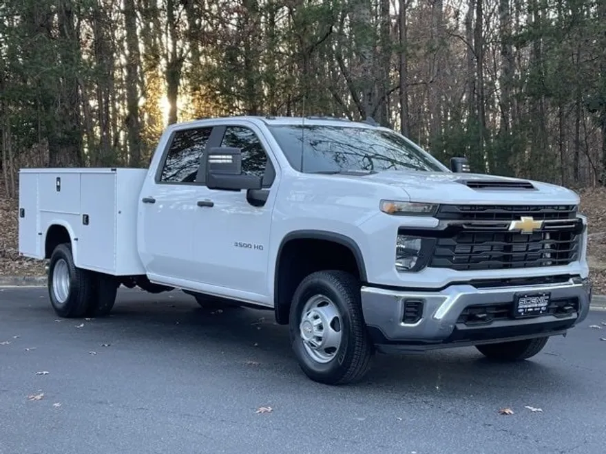 2024 Chevrolet Silverado 3500HD Work Truck photo 1