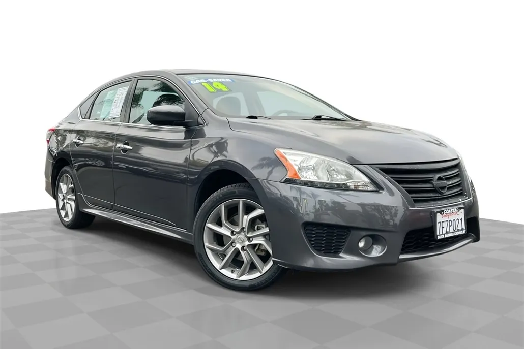 2014 Nissan Sentra SR photo 1