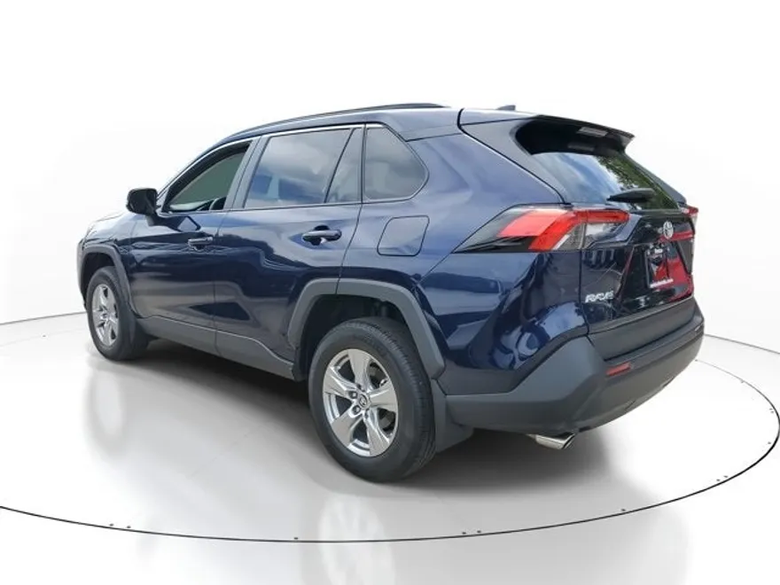 2025 Toyota RAV4 XLE photo 1