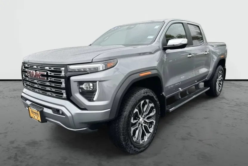 2024 Gmc Canyon Denali photo 1