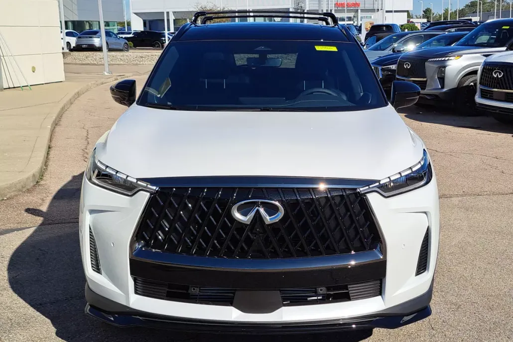 2026 Infiniti QX60 Luxe photo 1
