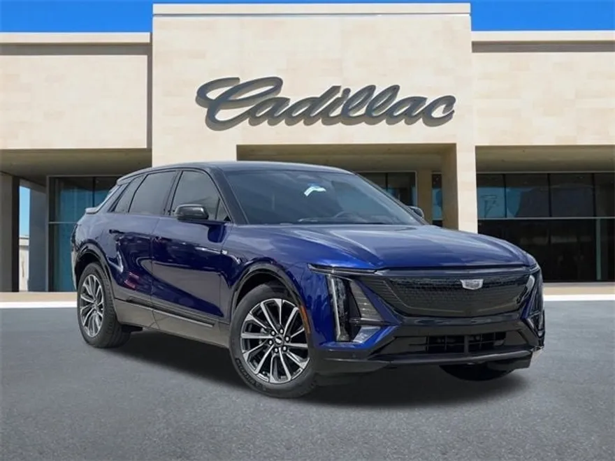 2025 Cadillac Lyriq Sport photo 1
