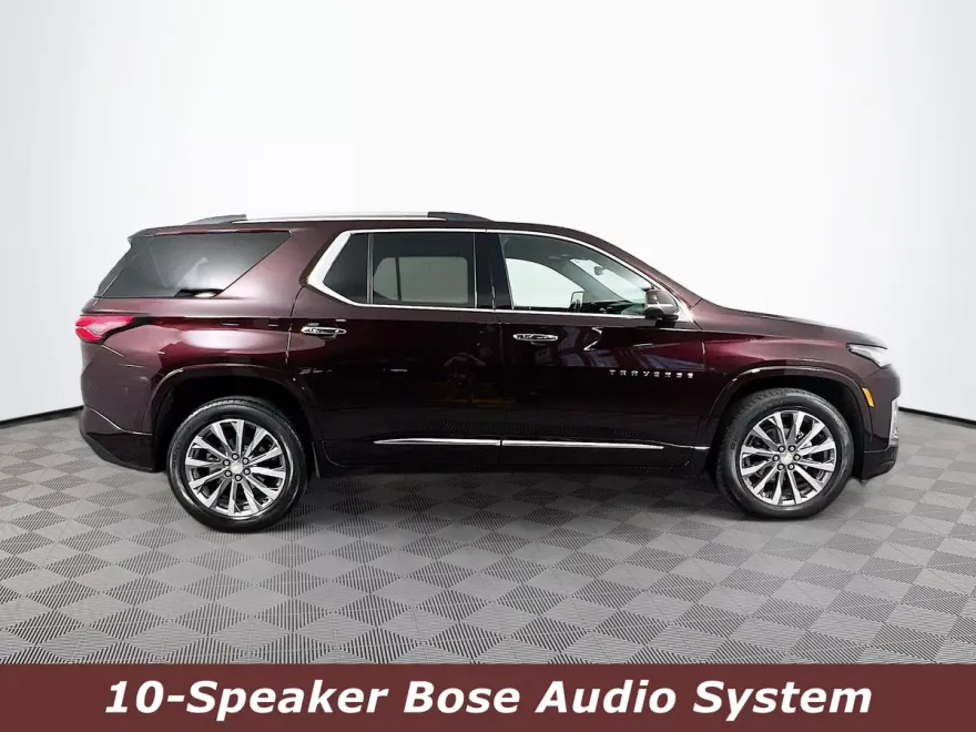 2022 Chevrolet Traverse Premier photo 1