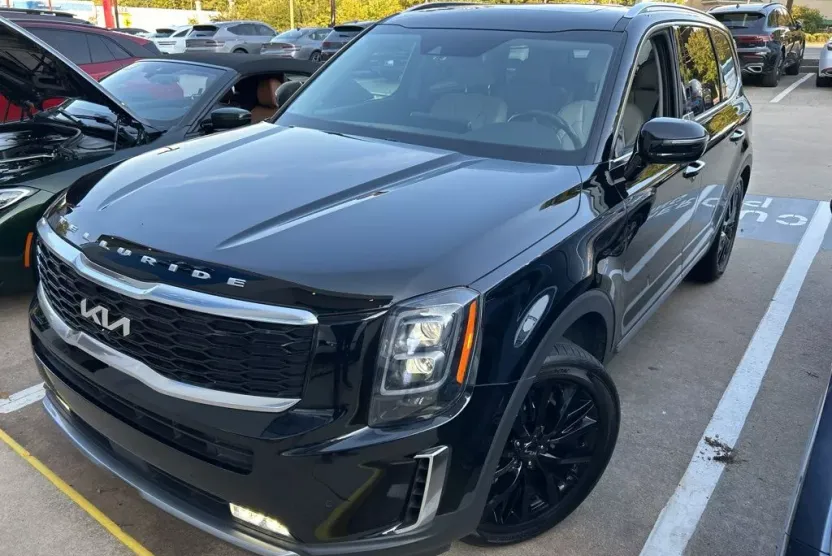 2022 Kia Telluride SX photo 1
