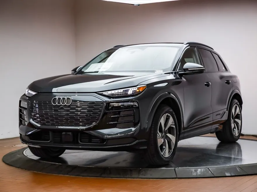 2025 Audi Q6 E-tron Premium Plus photo 1
