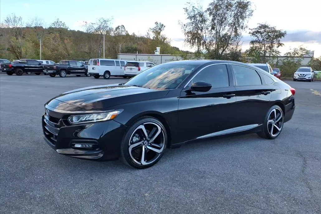 2019 Honda Accord Sport photo 1
