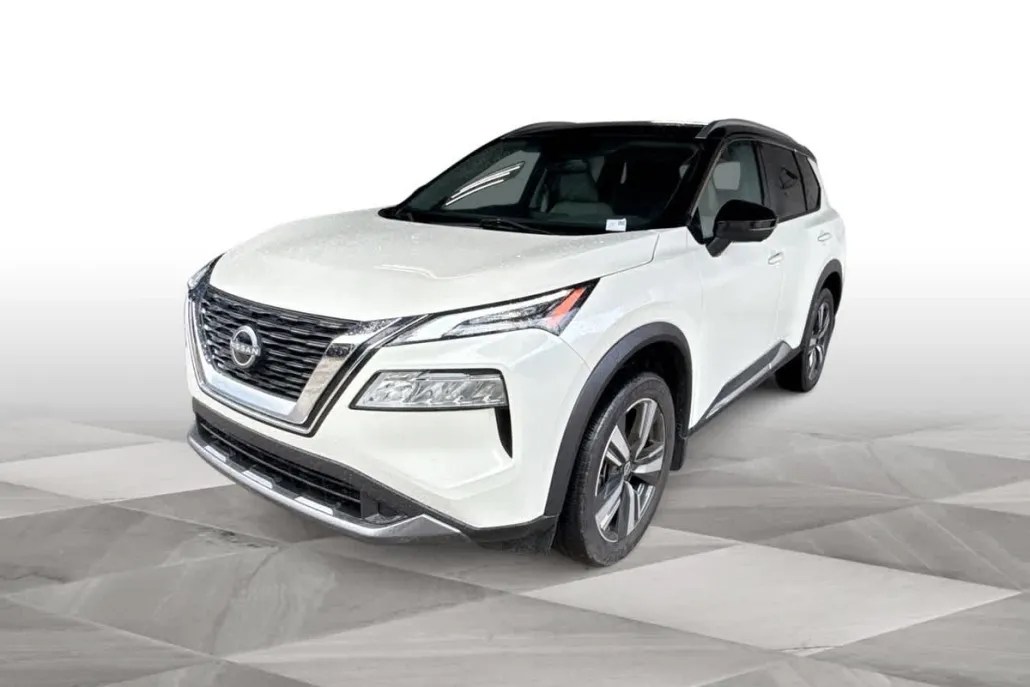 2023 Nissan Rogue SL photo 1