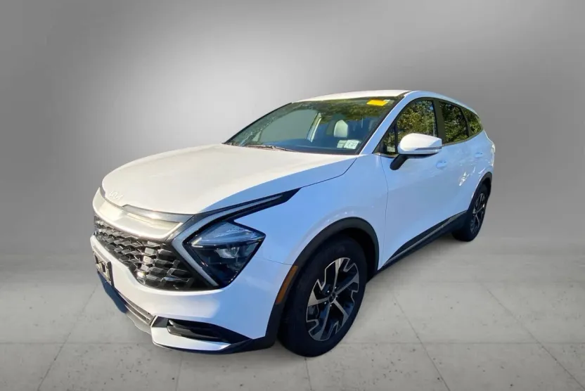 2023 Kia Sportage EX photo 1