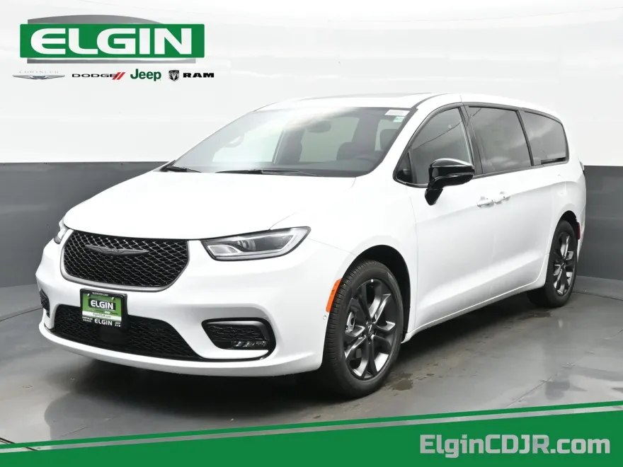 2026 Chrysler Pacifica photo 1