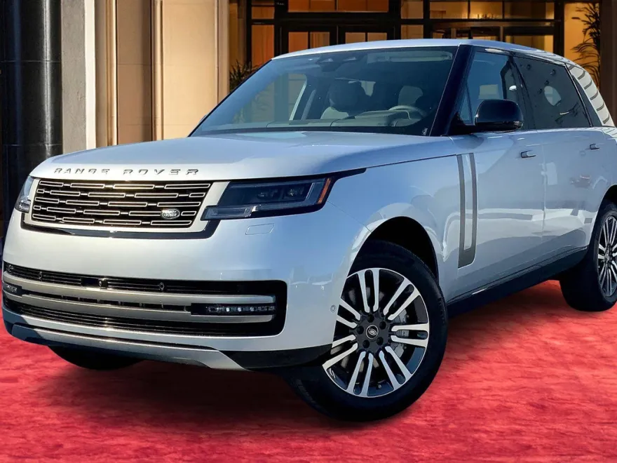 2025 Land Rover Range Rover SE photo 1